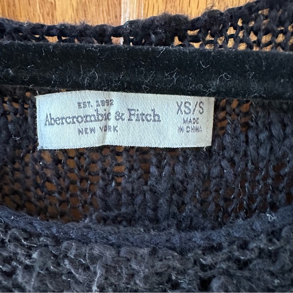 A&F Knit Sweater - Picture 5 of 9